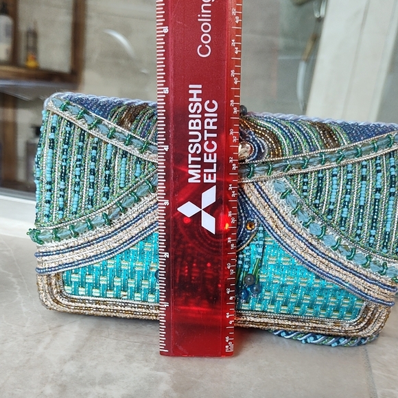 Mary Frances Turquoise and Gold Beaded Clutch - Picture 11 of 11